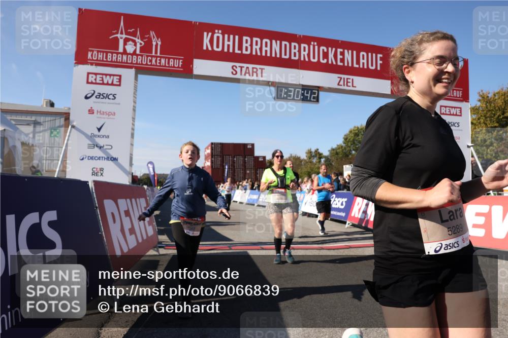03.10.2025 - Köhlbrandbrückenlauf Lena Gebhardt http://msf.ph/oto/9066839 03.10.2025 13:30:42 Ziel 4355, 4840, 4841, 4937, 5289, 5391, 6170, 6223, 6347 meine-sportfotos.de