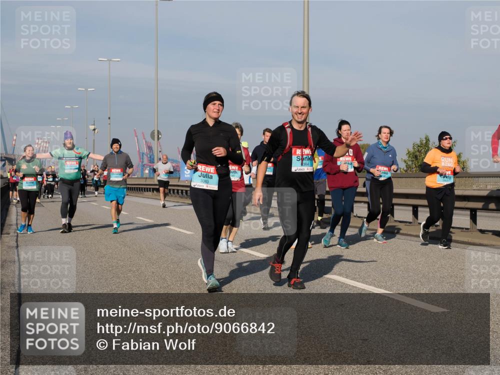 03.10.2025 - Köhlbrandbrückenlauf Fabian Wolf http://msf.ph/oto/9066842 03.10.2025 10:09:47 Position 3 3383, 384 meine-sportfotos.de