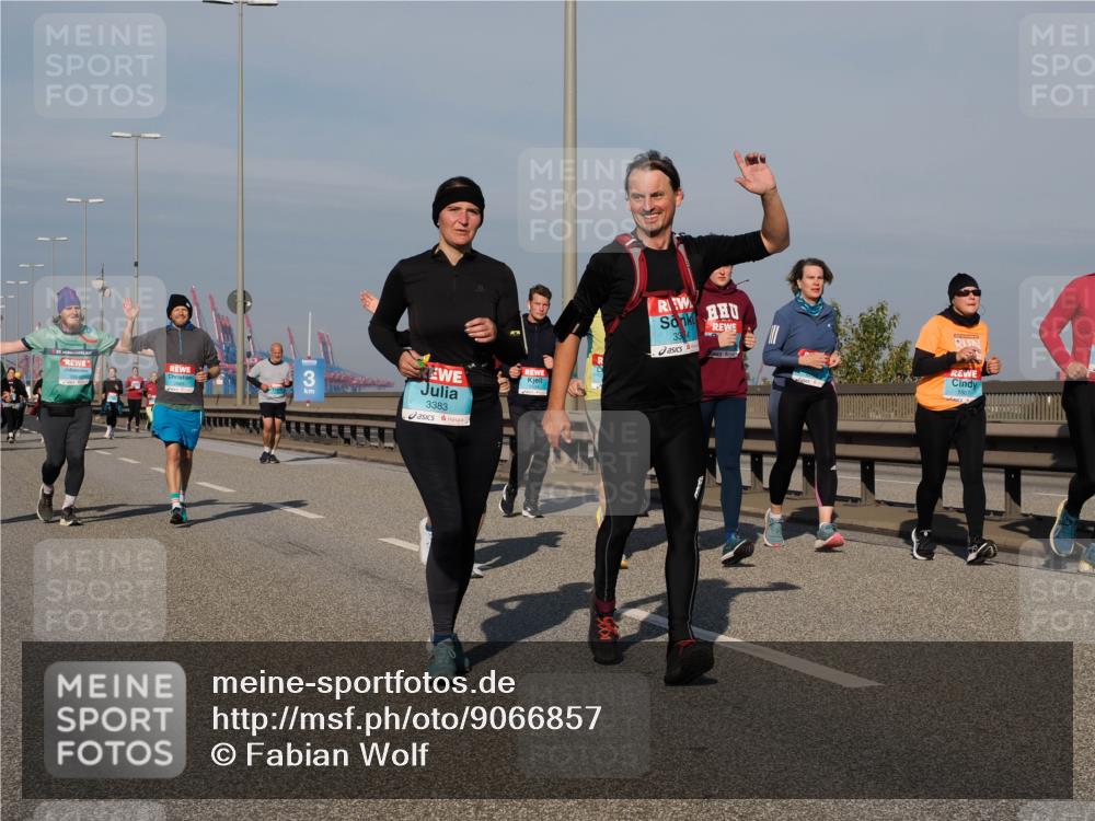 03.10.2025 - Köhlbrandbrückenlauf Fabian Wolf http://msf.ph/oto/9066857 03.10.2025 10:09:47 Position 3 3383, 1867 meine-sportfotos.de