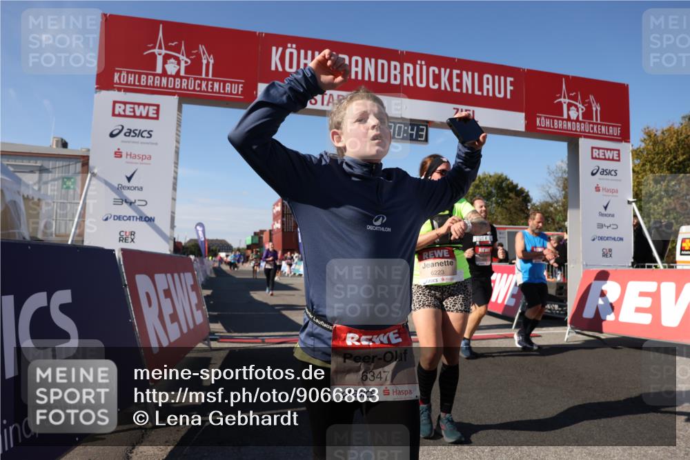 03.10.2025 - Köhlbrandbrückenlauf Lena Gebhardt http://msf.ph/oto/9066863 03.10.2025 13:30:44 Ziel 4355, 4840, 4841, 4937, 5289, 5391, 6170, 6223, 6347 meine-sportfotos.de
