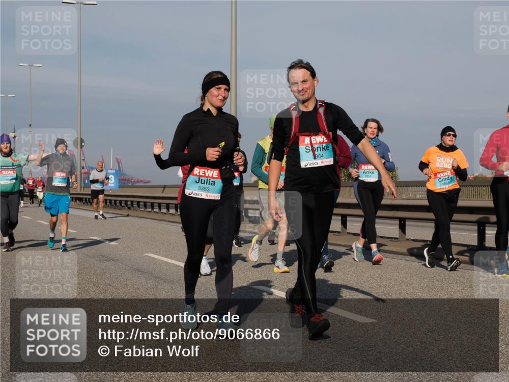 03.10.2025 - Köhlbrandbrückenlauf Fabian Wolf http://msf.ph/oto/9066866 03.10.2025 10:09:48 Position 3 3383, 884, 2258, 1867 meine-sportfotos.de