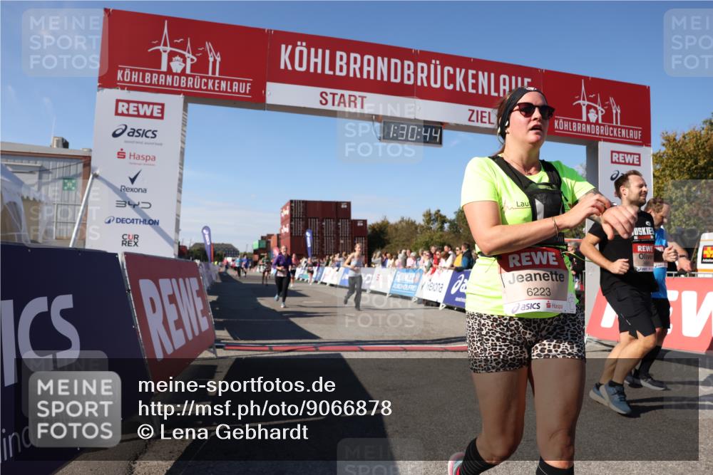 03.10.2025 - Köhlbrandbrückenlauf Lena Gebhardt http://msf.ph/oto/9066878 03.10.2025 13:30:45 Ziel 4355, 4840, 4841, 4937, 5005, 5142, 5289, 5391, 5402, 6170, 6223, 6347 meine-sportfotos.de