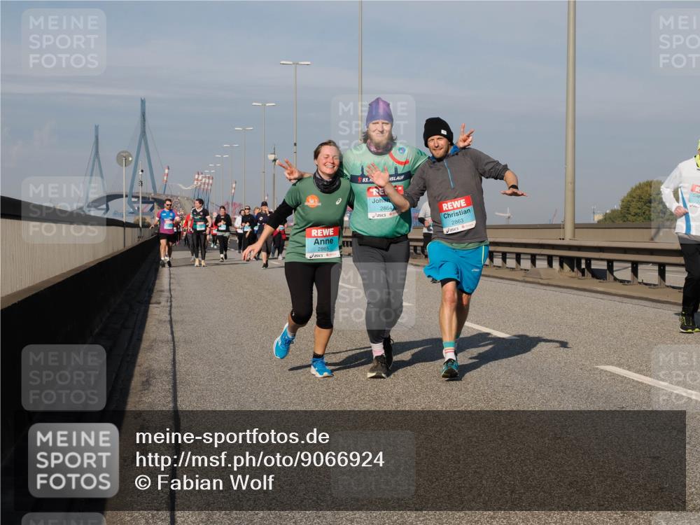 03.10.2025 - Köhlbrandbrückenlauf Fabian Wolf http://msf.ph/oto/9066924 03.10.2025 10:09:50 Position 3 2865, 53, 2864, 2863 meine-sportfotos.de