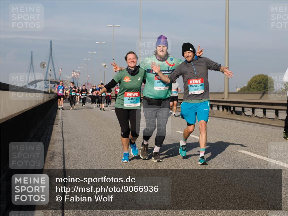 03.10.2025 - Köhlbrandbrückenlauf Fabian Wolf http://msf.ph/oto/9066936 03.10.2025 10:09:51 Position 3 2865, 2864, 2863 meine-sportfotos.de