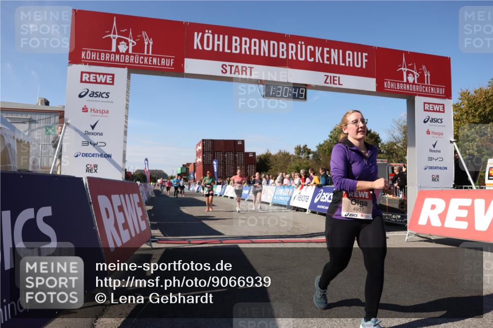 03.10.2025 - Köhlbrandbrückenlauf Lena Gebhardt http://msf.ph/oto/9066939 03.10.2025 13:30:49 Ziel 4355, 4840, 4841, 4937, 5005, 5142, 5289, 5391, 5402, 6170, 6223, 6347 meine-sportfotos.de
