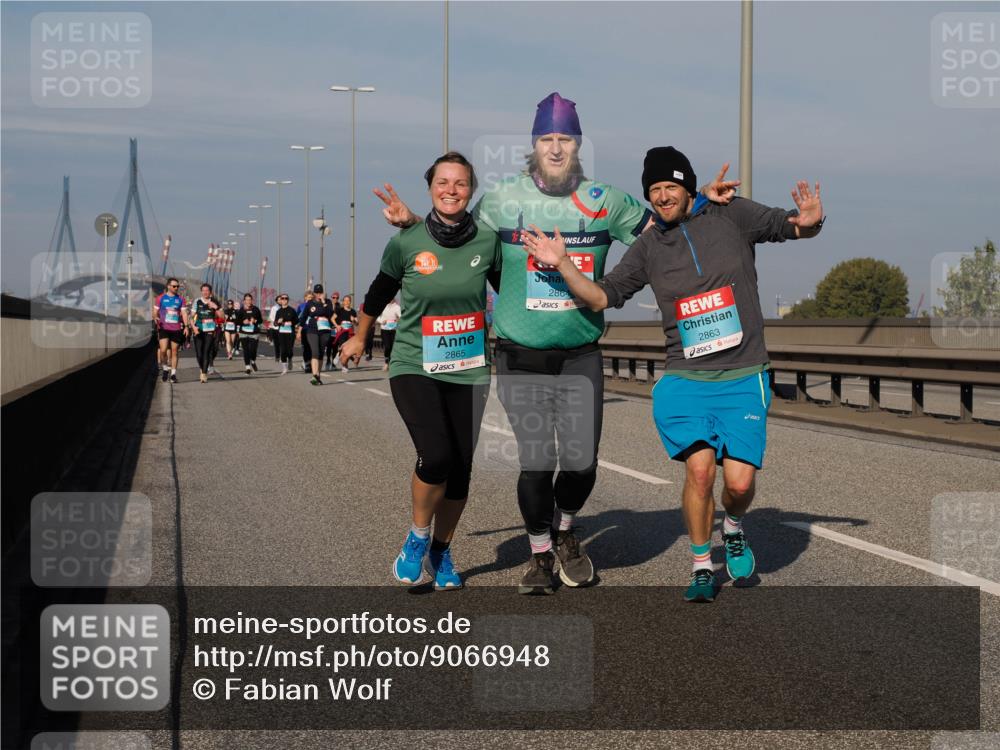 03.10.2025 - Köhlbrandbrückenlauf Fabian Wolf http://msf.ph/oto/9066948 03.10.2025 10:09:51 Position 3 2865, 2864, 2863 meine-sportfotos.de