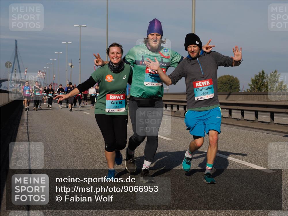 03.10.2025 - Köhlbrandbrückenlauf Fabian Wolf http://msf.ph/oto/9066953 03.10.2025 10:09:52 Position 3 2865, 5, 2864, 2863 meine-sportfotos.de