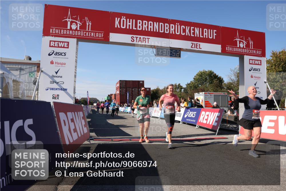 03.10.2025 - Köhlbrandbrückenlauf Lena Gebhardt http://msf.ph/oto/9066974 03.10.2025 13:30:52 Ziel 4715, 4734, 4840, 4841, 4937, 5005, 5142, 5391, 5402, 5938, 6537 meine-sportfotos.de