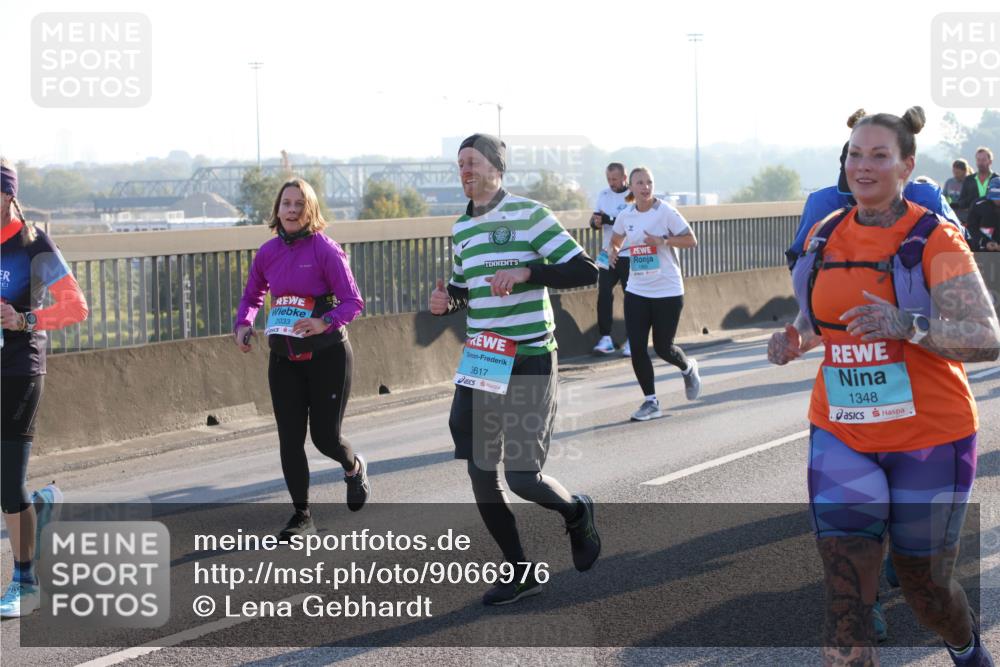 03.10.2025 - Köhlbrandbrückenlauf Lena Gebhardt http://msf.ph/oto/9066976 03.10.2025 09:23:29 Position 1 2033, 3617, 1348 meine-sportfotos.de