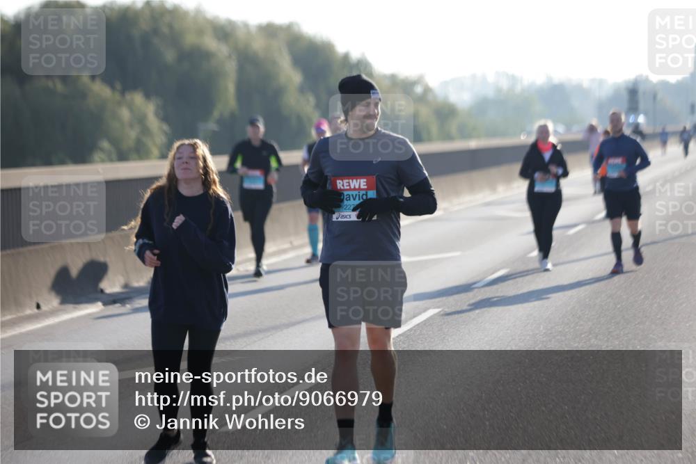 03.10.2025 - Köhlbrandbrückenlauf Jannik Wohlers http://msf.ph/oto/9066979 03.10.2025 09:28:52 Position 3 227 meine-sportfotos.de