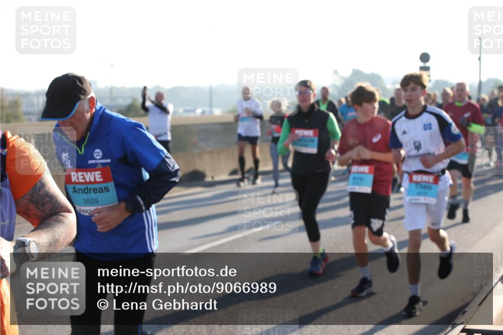 03.10.2025 - Köhlbrandbrückenlauf Lena Gebhardt http://msf.ph/oto/9066989 03.10.2025 09:23:30 Position 1 3509 meine-sportfotos.de