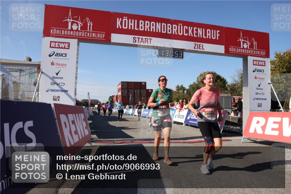 03.10.2025 - Köhlbrandbrückenlauf Lena Gebhardt http://msf.ph/oto/9066993 03.10.2025 13:30:53 Ziel 4715, 4734, 4937, 5005, 5142, 5206, 5349, 5391, 5402, 5938, 6537 meine-sportfotos.de