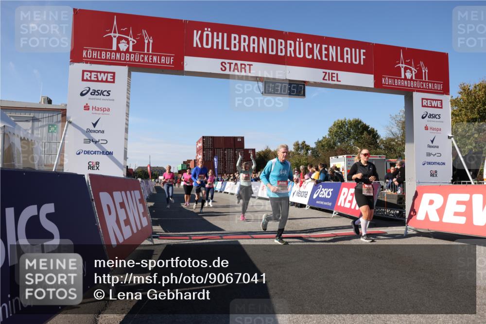 03.10.2025 - Köhlbrandbrückenlauf Lena Gebhardt http://msf.ph/oto/9067041 03.10.2025 13:30:57 Ziel 4715, 4734, 5005, 5142, 5185, 5206, 5349, 5402, 5938, 6537 meine-sportfotos.de