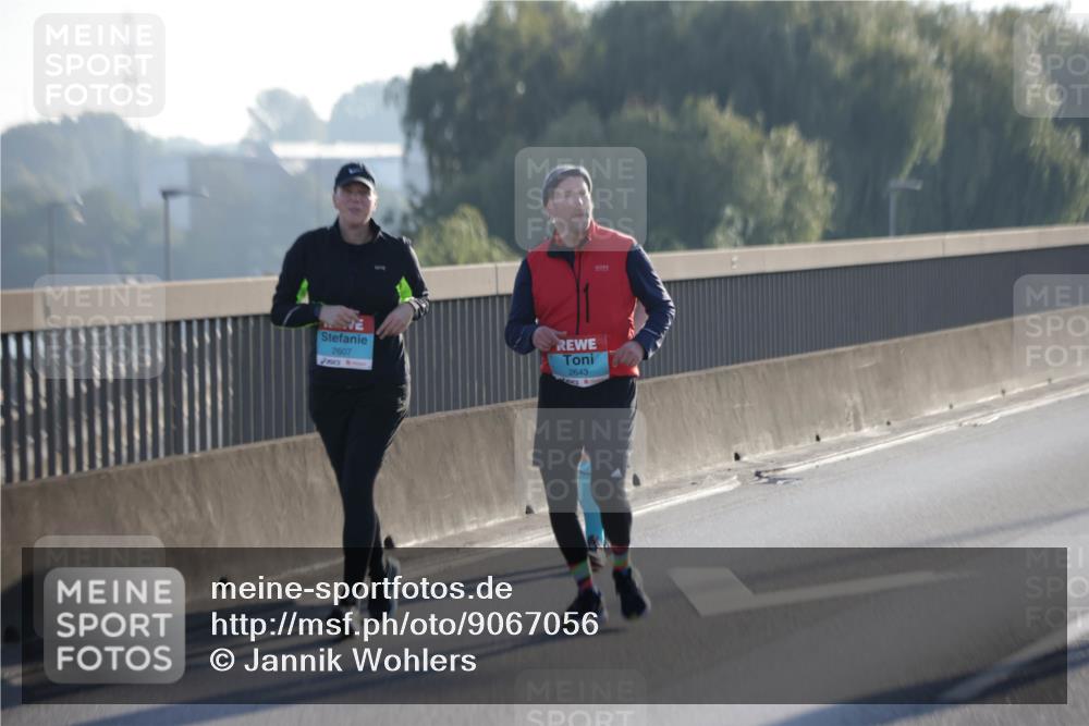 03.10.2025 - Köhlbrandbrückenlauf Jannik Wohlers http://msf.ph/oto/9067056 03.10.2025 09:28:59 Position 3 2607, 2643 meine-sportfotos.de