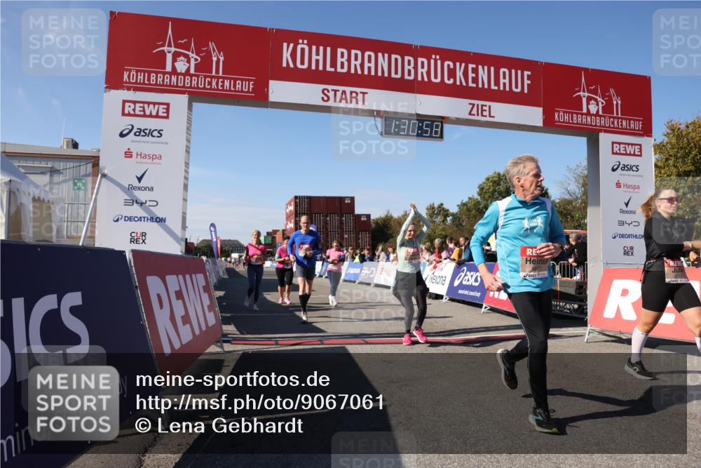 03.10.2025 - Köhlbrandbrückenlauf Lena Gebhardt http://msf.ph/oto/9067061 03.10.2025 13:30:59 Ziel 4715, 4734, 5005, 5142, 5185, 5206, 5349, 5402, 5938, 6537 meine-sportfotos.de