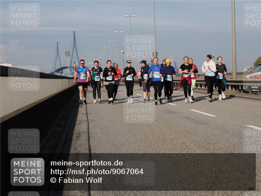 03.10.2025 - Köhlbrandbrückenlauf Fabian Wolf http://msf.ph/oto/9067064 03.10.2025 10:10:01 Position 3  meine-sportfotos.de