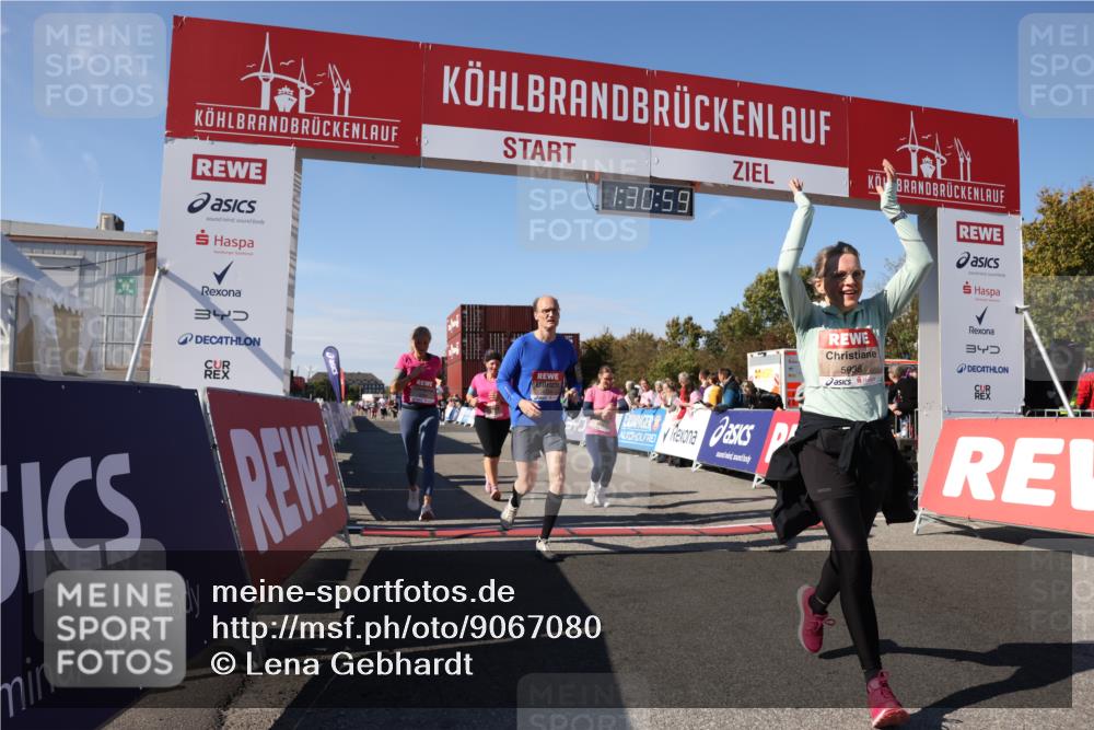 03.10.2025 - Köhlbrandbrückenlauf Lena Gebhardt http://msf.ph/oto/9067080 03.10.2025 13:31:00 Ziel 4715, 4734, 5005, 5142, 5185, 5206, 5349, 5402, 5938, 6537 meine-sportfotos.de