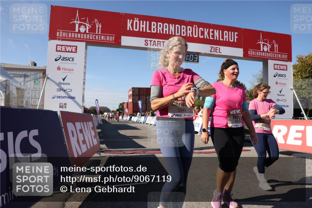 03.10.2025 - Köhlbrandbrückenlauf Lena Gebhardt http://msf.ph/oto/9067119 03.10.2025 13:31:03 Ziel 4715, 4734, 5185, 5206, 5349, 5938, 6375, 6537 meine-sportfotos.de