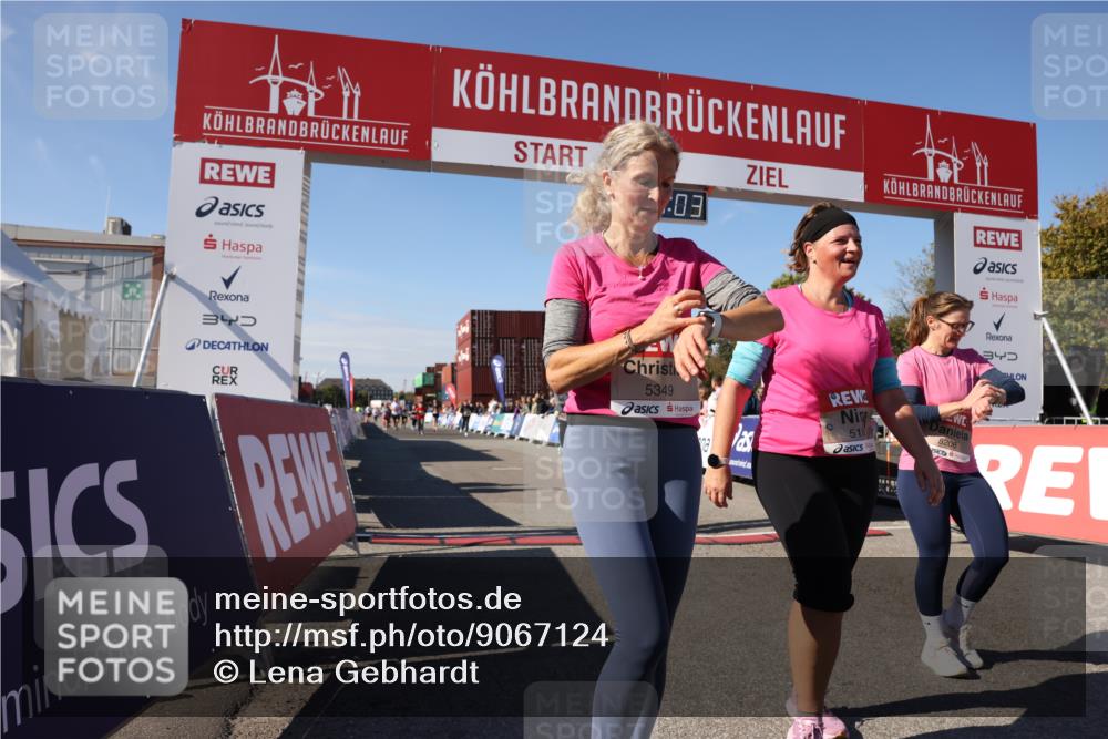 03.10.2025 - Köhlbrandbrückenlauf Lena Gebhardt http://msf.ph/oto/9067124 03.10.2025 13:31:03 Ziel 4715, 4734, 5185, 5206, 5349, 5938, 6375, 6537 meine-sportfotos.de