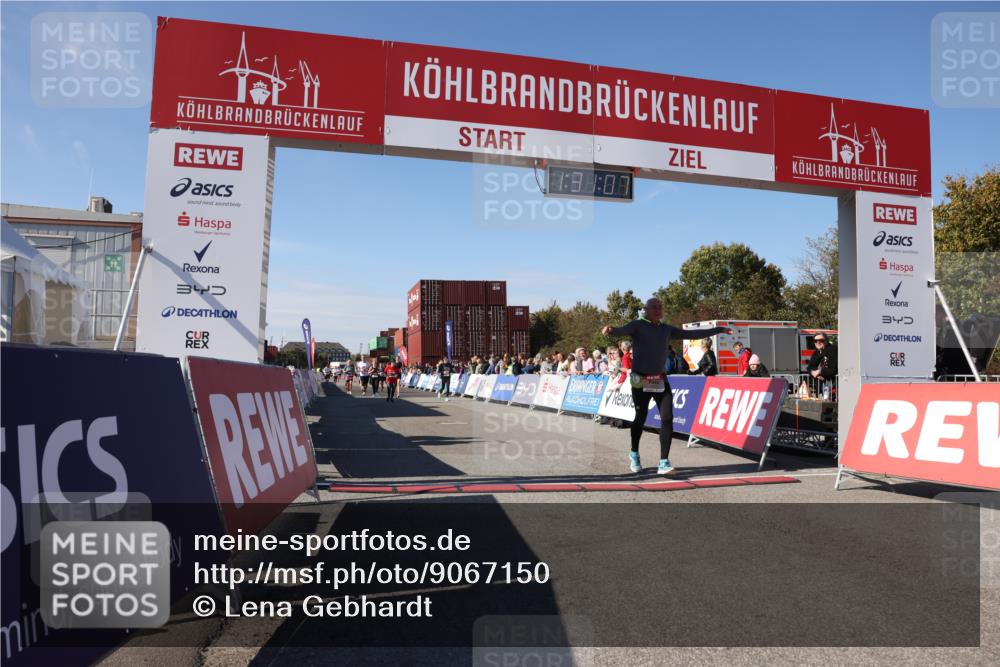 03.10.2025 - Köhlbrandbrückenlauf Lena Gebhardt http://msf.ph/oto/9067150 03.10.2025 13:31:08 Ziel 4734, 4800, 5185, 5206, 5349, 6375 meine-sportfotos.de