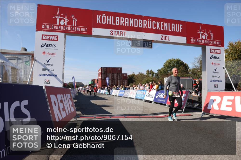03.10.2025 - Köhlbrandbrückenlauf Lena Gebhardt http://msf.ph/oto/9067154 03.10.2025 13:31:08 Ziel 4734, 4800, 5185, 5206, 5349, 6375 meine-sportfotos.de