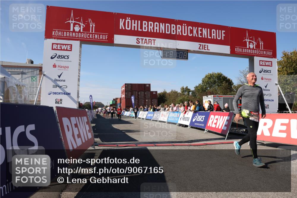 03.10.2025 - Köhlbrandbrückenlauf Lena Gebhardt http://msf.ph/oto/9067165 03.10.2025 13:31:09 Ziel 4800, 5185, 5206, 5349, 5362, 5772, 5773, 6375 meine-sportfotos.de