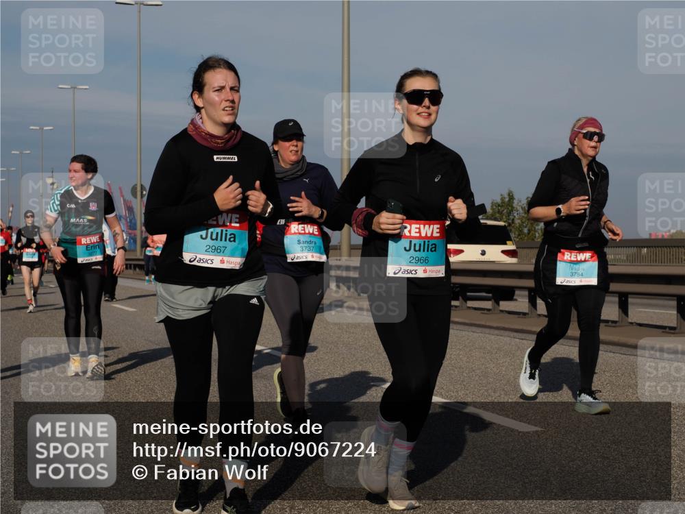 03.10.2025 - Köhlbrandbrückenlauf Fabian Wolf http://msf.ph/oto/9067224 03.10.2025 10:10:07 Position 3 3077, 2967, 231, 3737, 2966, 3784 meine-sportfotos.de