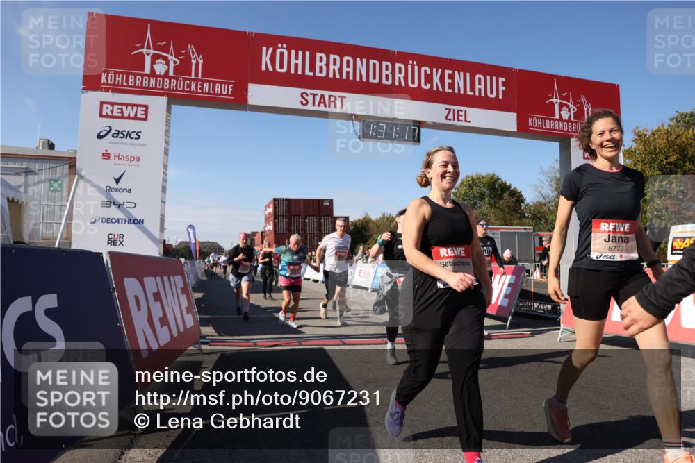 03.10.2025 - Köhlbrandbrückenlauf Lena Gebhardt http://msf.ph/oto/9067231 03.10.2025 13:31:17 Ziel 4800, 4967, 5030, 5310, 5362, 5378, 5772, 5773, 6242, 6243, 6375, 6559, 6731 meine-sportfotos.de
