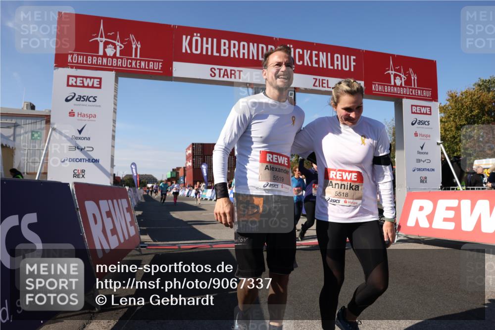 03.10.2025 - Köhlbrandbrückenlauf Lena Gebhardt http://msf.ph/oto/9067337 03.10.2025 13:31:29 Ziel 5030, 5065, 5171, 5222, 5425, 5511, 5518, 5519, 5598, 6597, 6731 meine-sportfotos.de