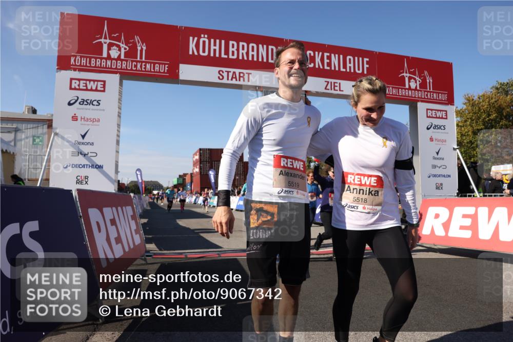 03.10.2025 - Köhlbrandbrückenlauf Lena Gebhardt http://msf.ph/oto/9067342 03.10.2025 13:31:29 Ziel 5030, 5065, 5171, 5222, 5425, 5511, 5518, 5519, 5598, 6597, 6731 meine-sportfotos.de
