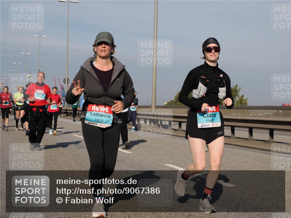 03.10.2025 - Köhlbrandbrückenlauf Fabian Wolf http://msf.ph/oto/9067386 03.10.2025 10:10:15 Position 3 1970, 1969 meine-sportfotos.de
