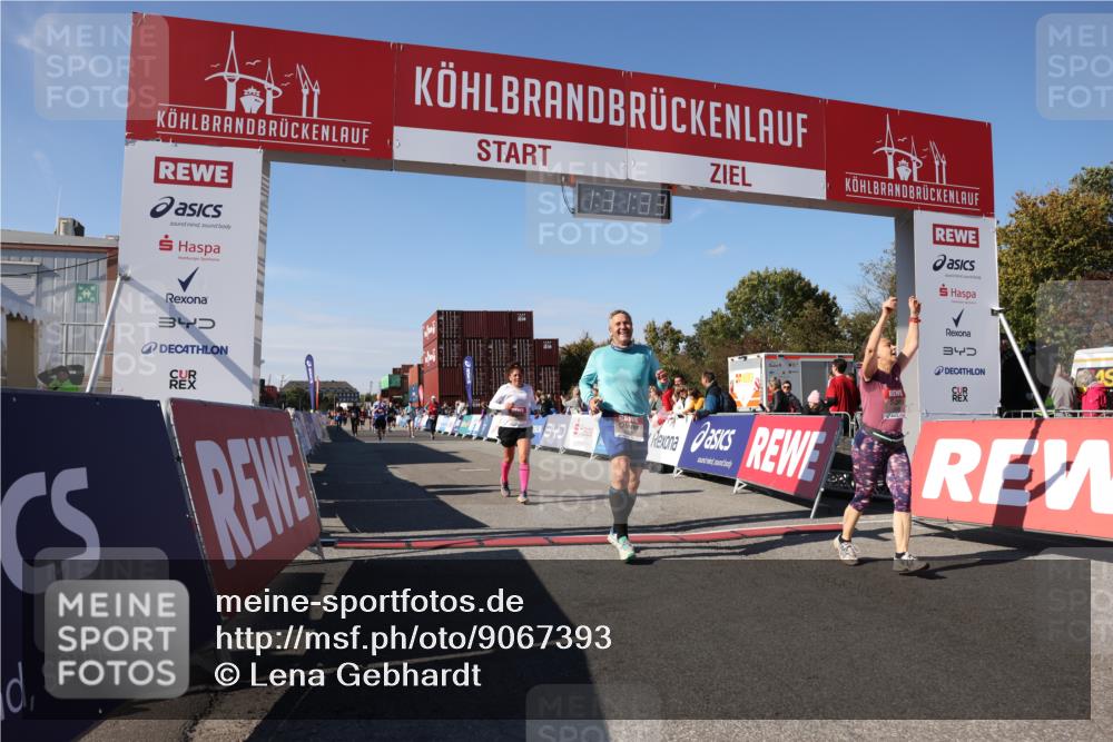 03.10.2025 - Köhlbrandbrückenlauf Lena Gebhardt http://msf.ph/oto/9067393 03.10.2025 13:31:34 Ziel 5065, 5171, 5222, 5425, 5511, 5518, 5519, 5598, 6072, 6597 meine-sportfotos.de