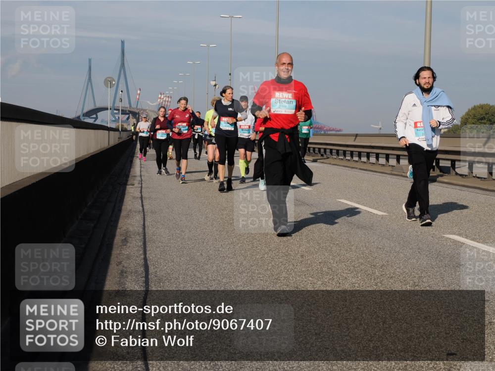 03.10.2025 - Köhlbrandbrückenlauf Fabian Wolf http://msf.ph/oto/9067407 03.10.2025 10:10:17 Position 3 2468 meine-sportfotos.de