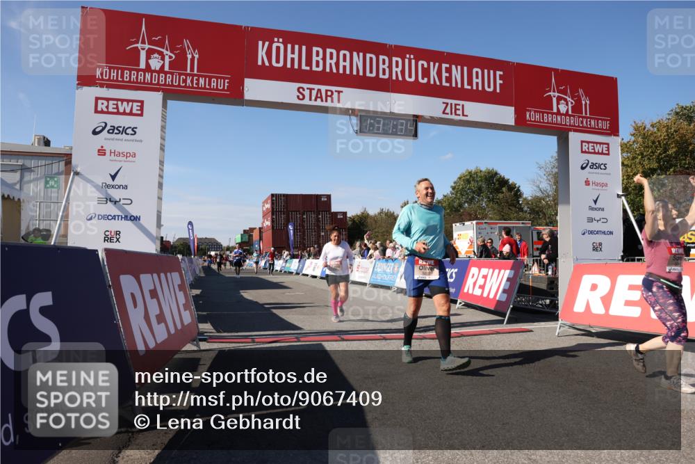 03.10.2025 - Köhlbrandbrückenlauf Lena Gebhardt http://msf.ph/oto/9067409 03.10.2025 13:31:34 Ziel 5065, 5171, 5222, 5425, 5511, 5518, 5519, 5598, 6072, 6597 meine-sportfotos.de
