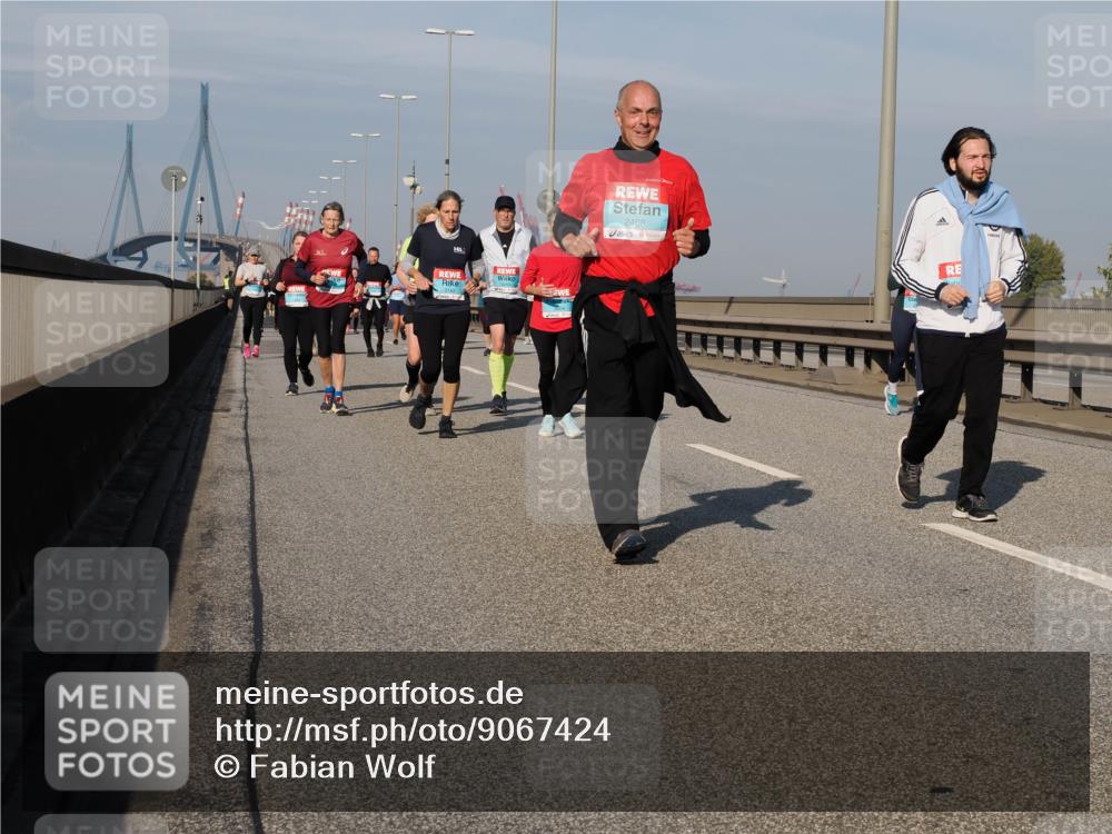 03.10.2025 - Köhlbrandbrückenlauf Fabian Wolf http://msf.ph/oto/9067424 03.10.2025 10:10:18 Position 3 2468 meine-sportfotos.de