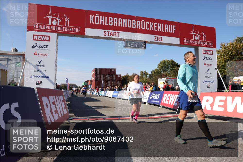 03.10.2025 - Köhlbrandbrückenlauf Lena Gebhardt http://msf.ph/oto/9067432 03.10.2025 13:31:35 Ziel 5057, 5065, 5171, 5222, 5425, 5511, 5518, 5519, 5598, 6072, 6597 meine-sportfotos.de