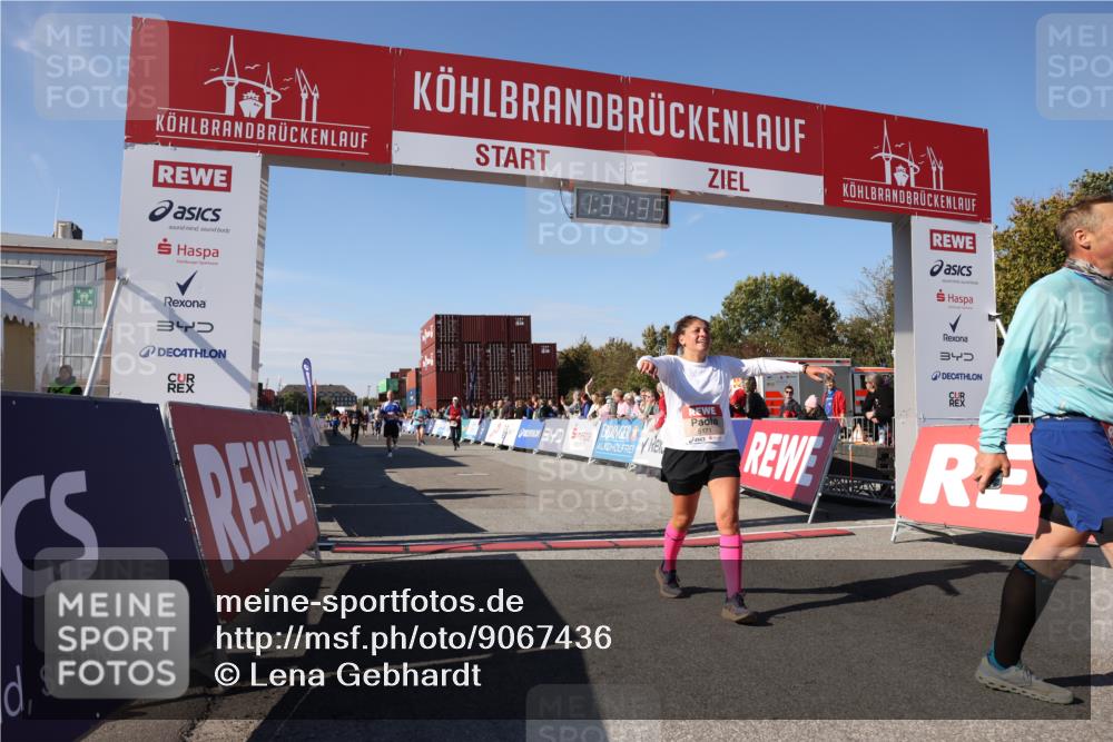 03.10.2025 - Köhlbrandbrückenlauf Lena Gebhardt http://msf.ph/oto/9067436 03.10.2025 13:31:36 Ziel 5057, 5065, 5171, 5222, 5425, 5511, 5598, 6072, 6597 meine-sportfotos.de