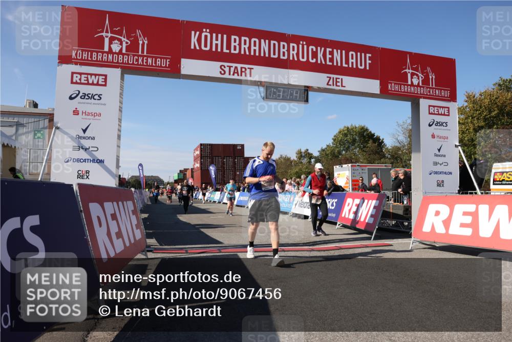 03.10.2025 - Köhlbrandbrückenlauf Lena Gebhardt http://msf.ph/oto/9067456 03.10.2025 13:31:42 Ziel 4415, 4416, 5057, 5065, 5171, 5222, 6072, 6103, 6297 meine-sportfotos.de