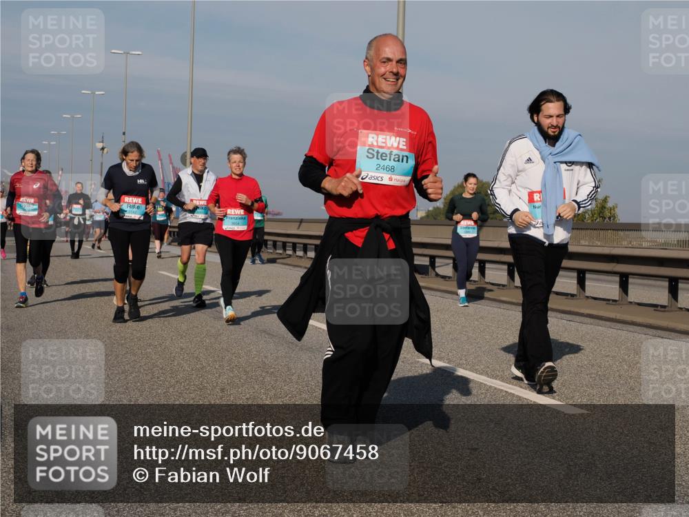 03.10.2025 - Köhlbrandbrückenlauf Fabian Wolf http://msf.ph/oto/9067458 03.10.2025 10:10:19 Position 3 3142, 1420, 2468 meine-sportfotos.de