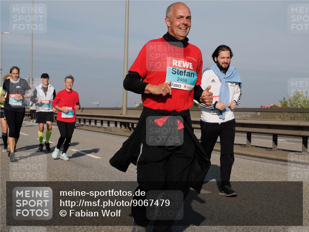 03.10.2025 - Köhlbrandbrückenlauf Fabian Wolf http://msf.ph/oto/9067479 03.10.2025 10:10:19 Position 3 3145, 2468 meine-sportfotos.de
