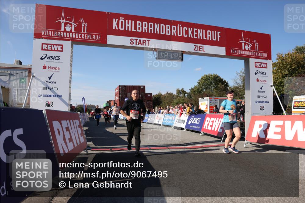 03.10.2025 - Köhlbrandbrückenlauf Lena Gebhardt http://msf.ph/oto/9067495 03.10.2025 13:31:46 Ziel 4415, 4416, 4935, 5057, 5267, 5463, 5817, 6072, 6103, 6297, 6452, 6736 meine-sportfotos.de