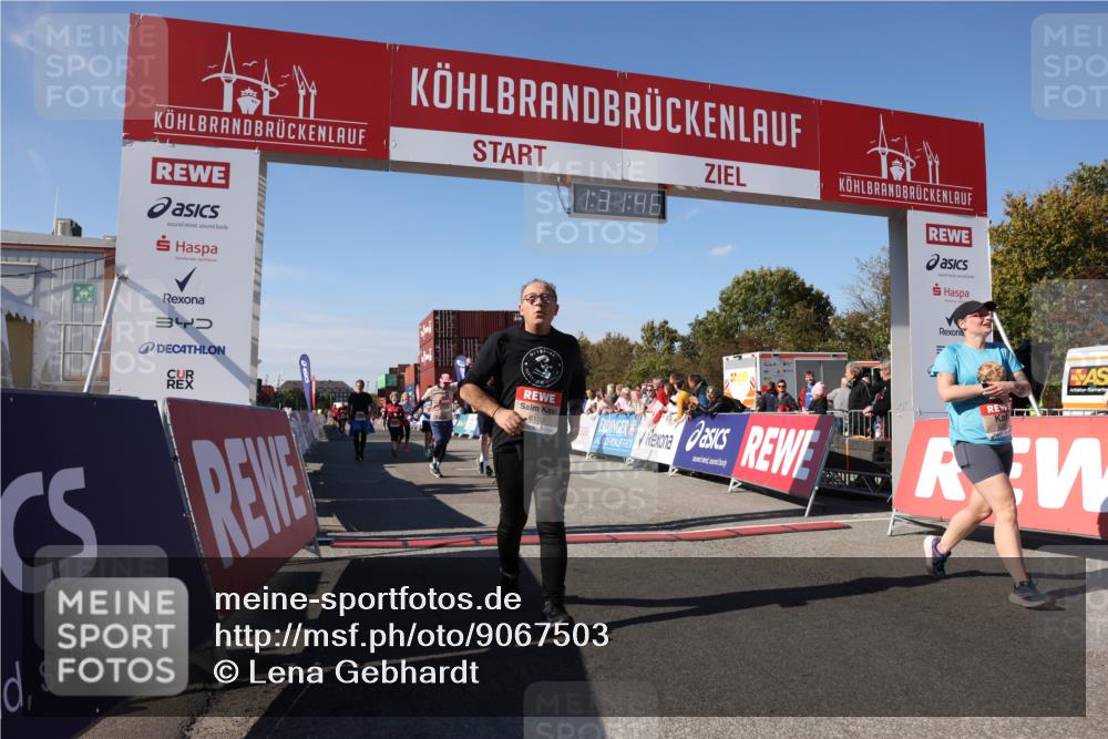 03.10.2025 - Köhlbrandbrückenlauf Lena Gebhardt http://msf.ph/oto/9067503 03.10.2025 13:31:47 Ziel 4415, 4416, 4935, 5057, 5267, 5463, 5817, 6072, 6103, 6297, 6452, 6736 meine-sportfotos.de