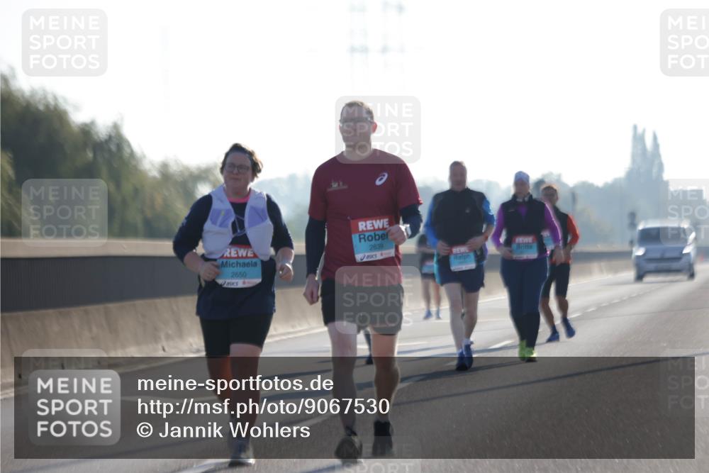 03.10.2025 - Köhlbrandbrückenlauf Jannik Wohlers http://msf.ph/oto/9067530 03.10.2025 09:30:10 Position 3 2650, 2639 meine-sportfotos.de