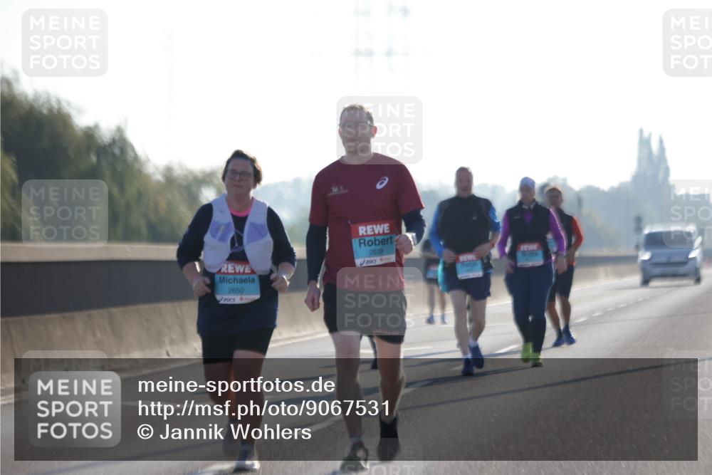 03.10.2025 - Köhlbrandbrückenlauf Jannik Wohlers http://msf.ph/oto/9067531 03.10.2025 09:30:10 Position 3 2650, 2639 meine-sportfotos.de