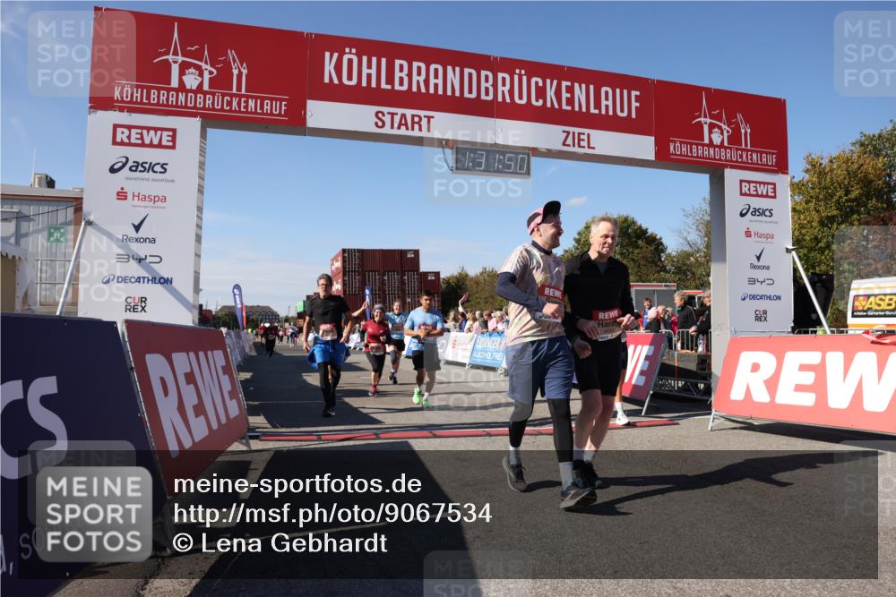 03.10.2025 - Köhlbrandbrückenlauf Lena Gebhardt http://msf.ph/oto/9067534 03.10.2025 13:31:50 Ziel 4415, 4416, 4842, 4902, 4935, 5057, 5267, 5463, 5817, 6072, 6103, 6297, 6452, 6736 meine-sportfotos.de