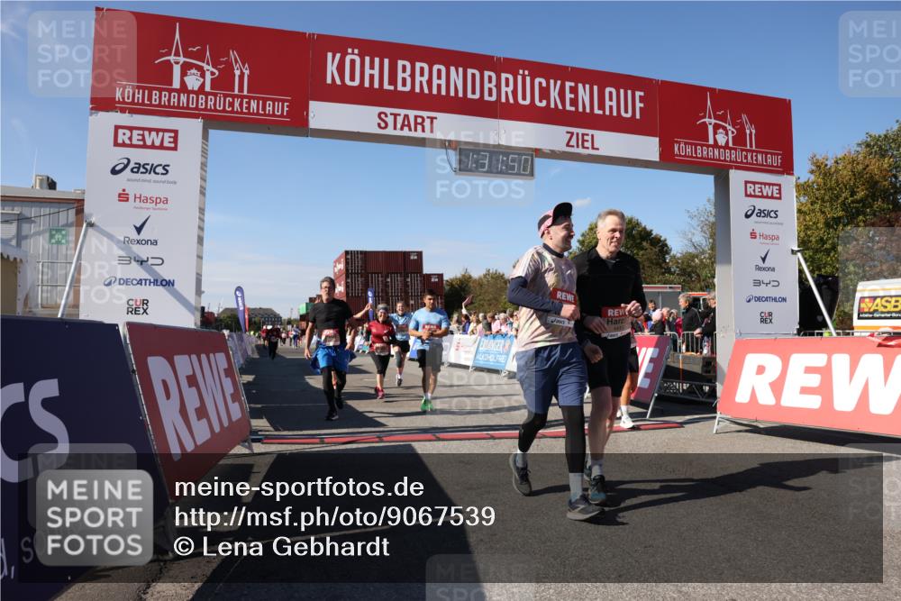 03.10.2025 - Köhlbrandbrückenlauf Lena Gebhardt http://msf.ph/oto/9067539 03.10.2025 13:31:50 Ziel 4415, 4416, 4842, 4902, 4935, 5057, 5267, 5463, 5817, 6072, 6103, 6297, 6452, 6736 meine-sportfotos.de