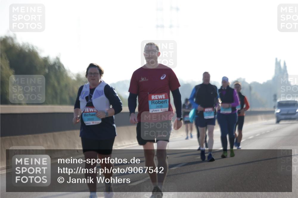 03.10.2025 - Köhlbrandbrückenlauf Jannik Wohlers http://msf.ph/oto/9067542 03.10.2025 09:30:10 Position 3 2650, 2639 meine-sportfotos.de