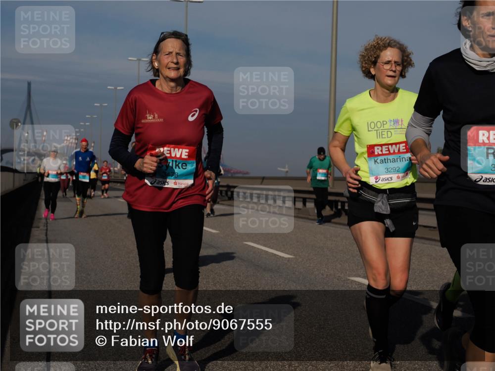 03.10.2025 - Köhlbrandbrückenlauf Fabian Wolf http://msf.ph/oto/9067555 03.10.2025 10:10:23 Position 3 3478, 3292, 3 meine-sportfotos.de