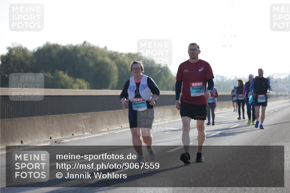 03.10.2025 - Köhlbrandbrückenlauf Jannik Wohlers http://msf.ph/oto/9067559 03.10.2025 09:30:12 Position 3 2650, 2639 meine-sportfotos.de