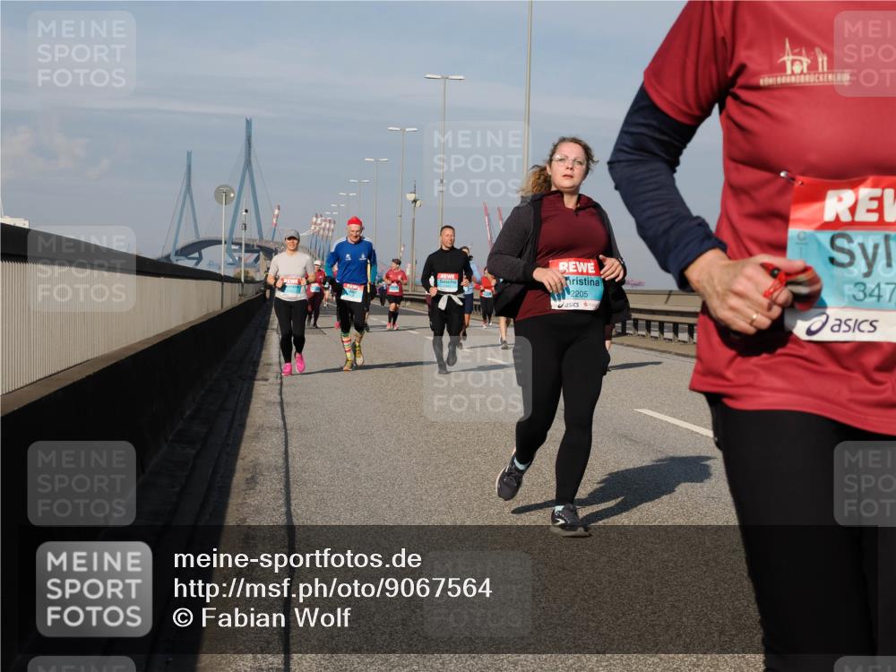 03.10.2025 - Köhlbrandbrückenlauf Fabian Wolf http://msf.ph/oto/9067564 03.10.2025 10:10:24 Position 3 2205, 347 meine-sportfotos.de